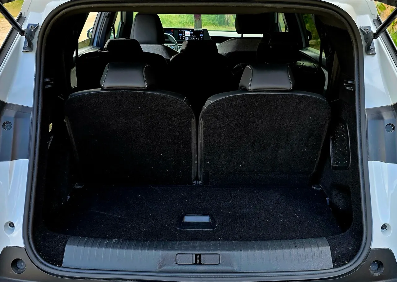 PEUGEOT 5008 allure HYBRID 2025 etiqueta ECO de ocasión en Mallorca — foto 11