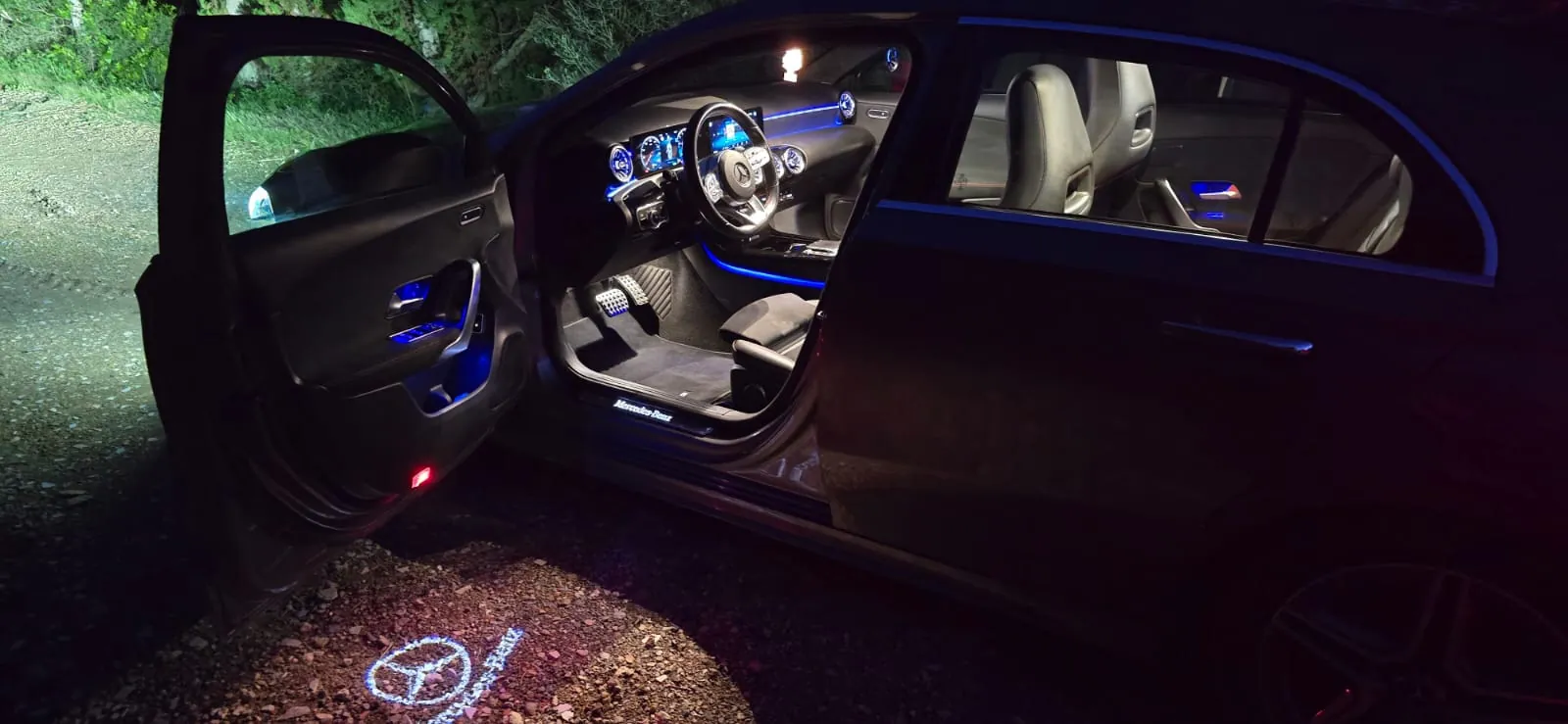 MERCEDES CLASE A250e 2020 etiqueta CERO de ocasión en Mallorca — foto 4
