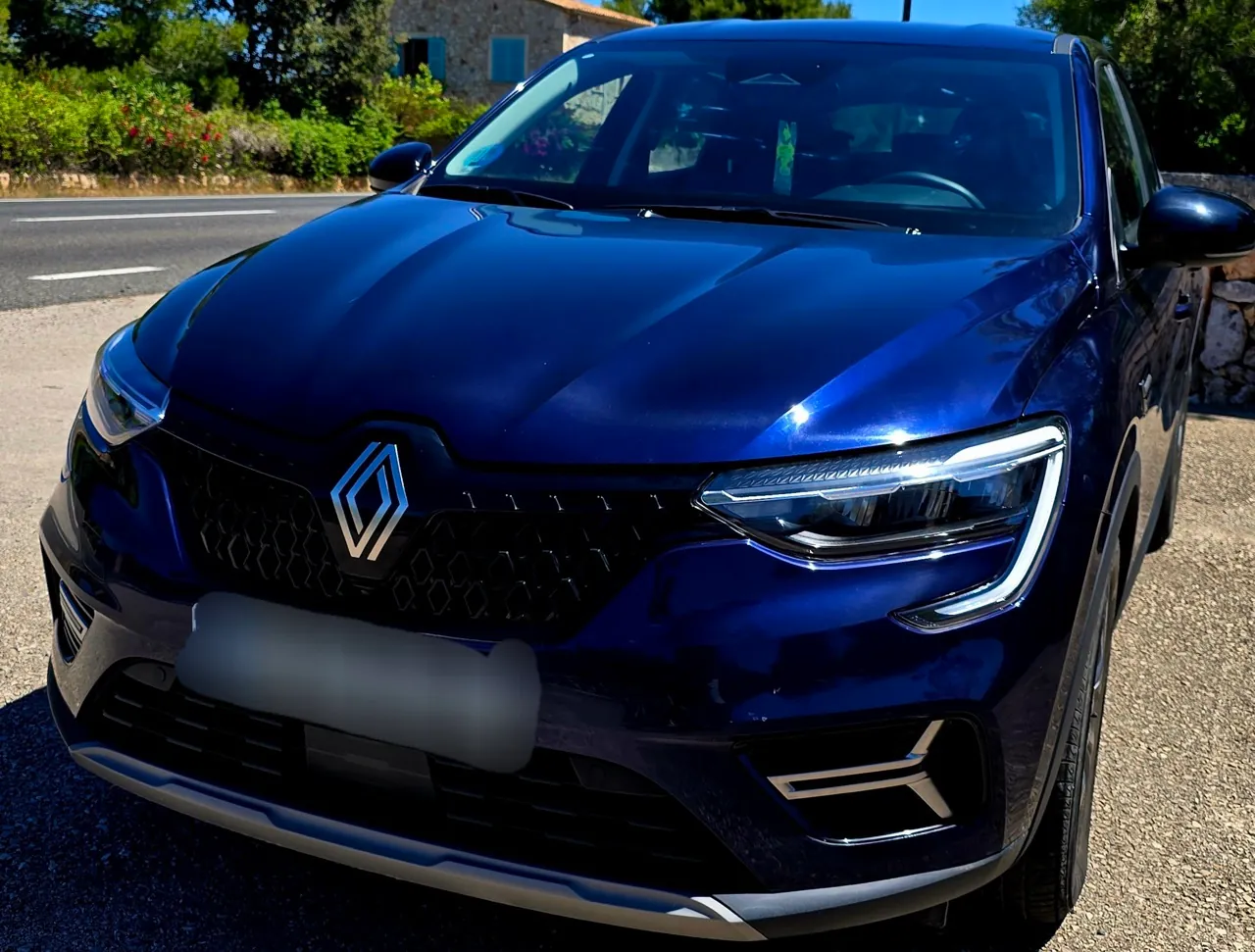 RENAULT ARKANA e-tech HYBRID 2025 etiqueta ECO de ocasión en Mallorca — foto 17