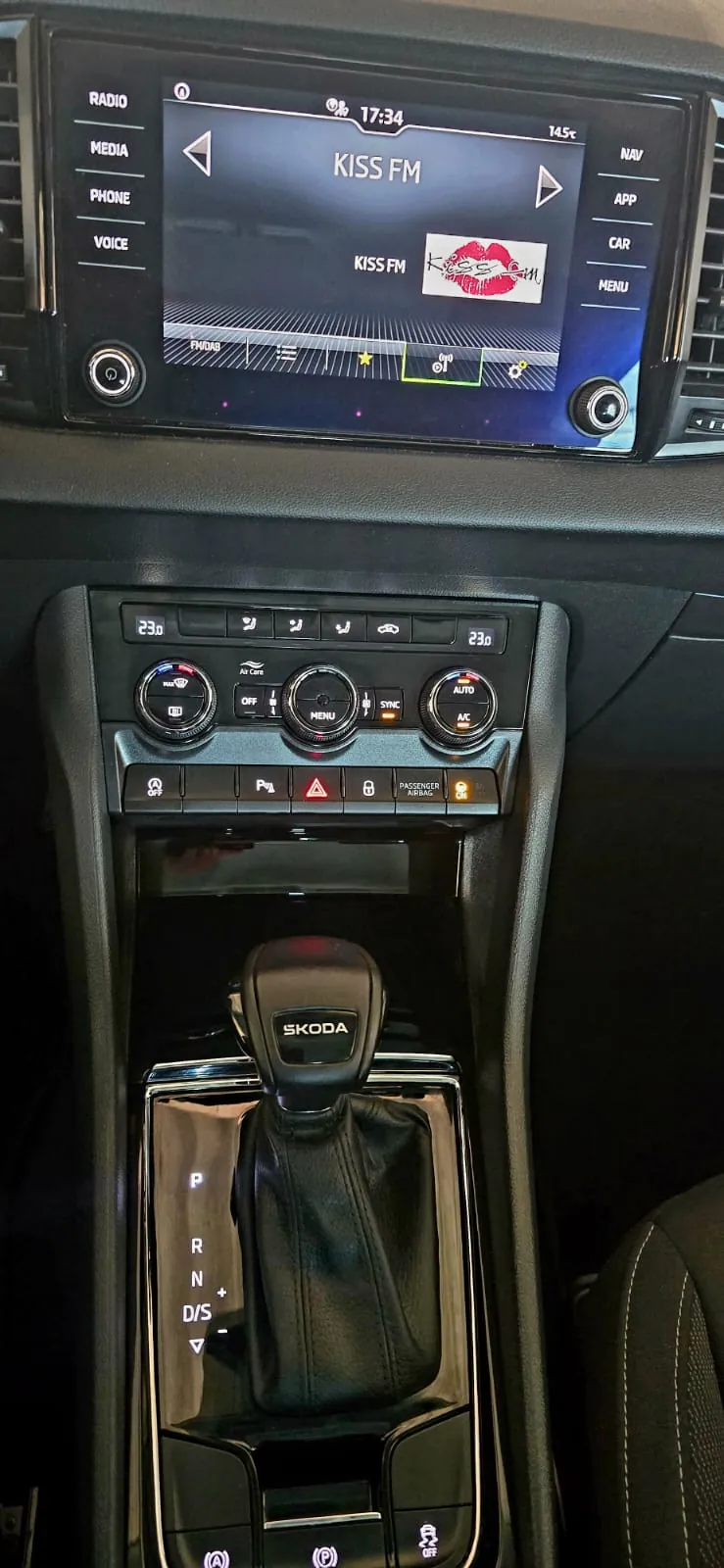 SKODA KAROQ 2025 etiqueta C de ocasión en Mallorca — foto 9
