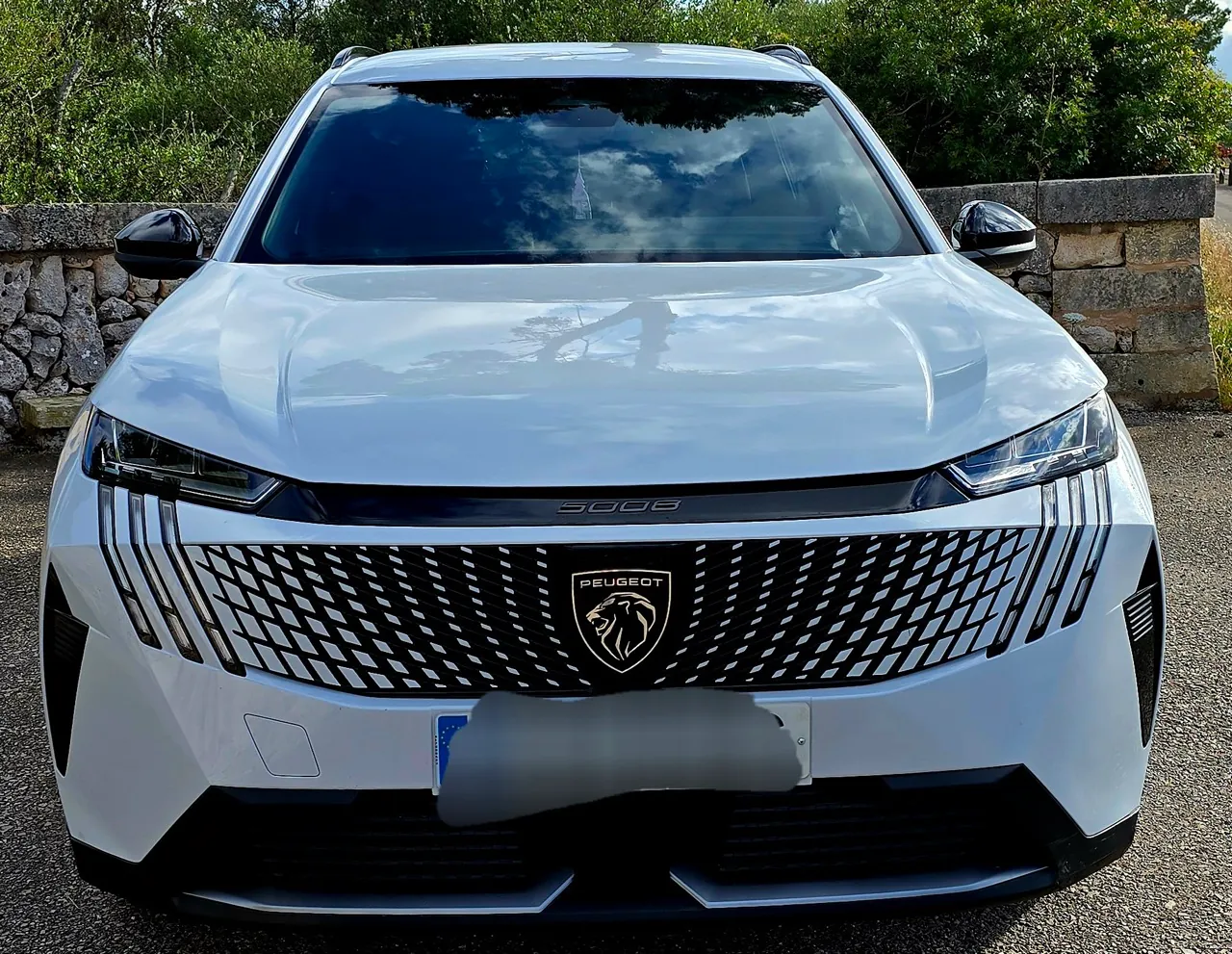 PEUGEOT 5008 allure HYBRID 2025 etiqueta ECO de ocasión en Mallorca — foto 3