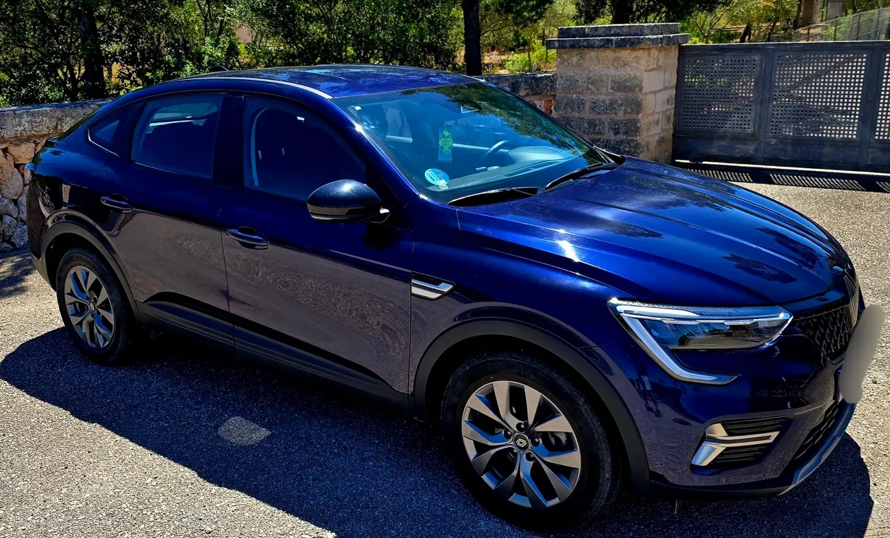 RENAULT ARKANA e-tech HYBRID 2025 etiqueta ECO de ocasión en Mallorca — foto 11