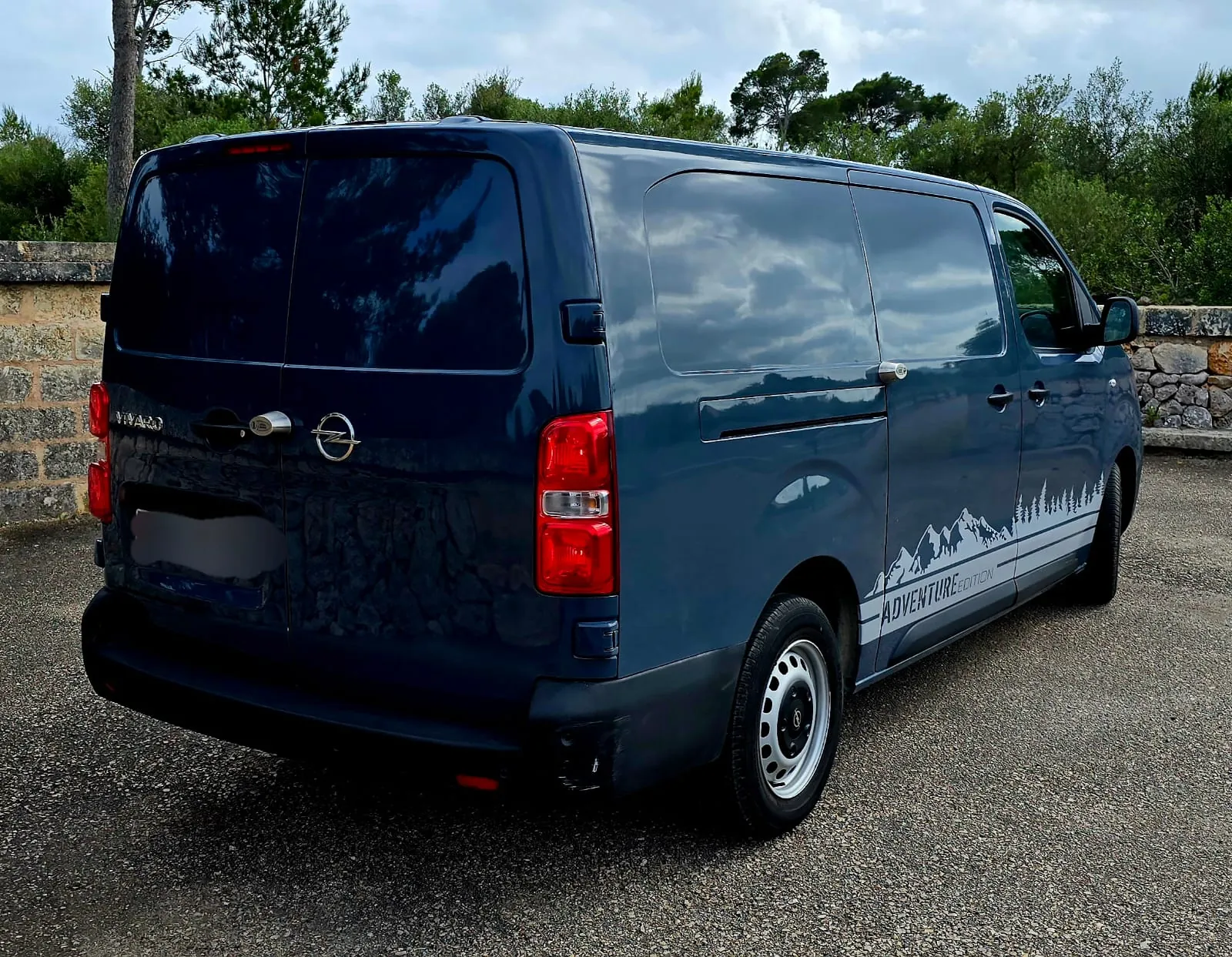 OPEL VIVARO 1.5 DIESEL 100CV ADVENTURE EDITION LONG PREMIUN 2021 etiqueta C de ocasión en Mallorca — foto 9