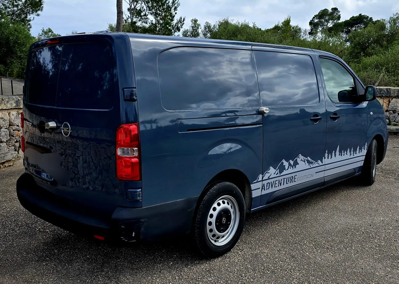 OPEL VIVARO 1.5 DIESEL 100CV ADVENTURE EDITION LONG PREMIUN 2021 etiqueta C de ocasión en Mallorca — foto 6