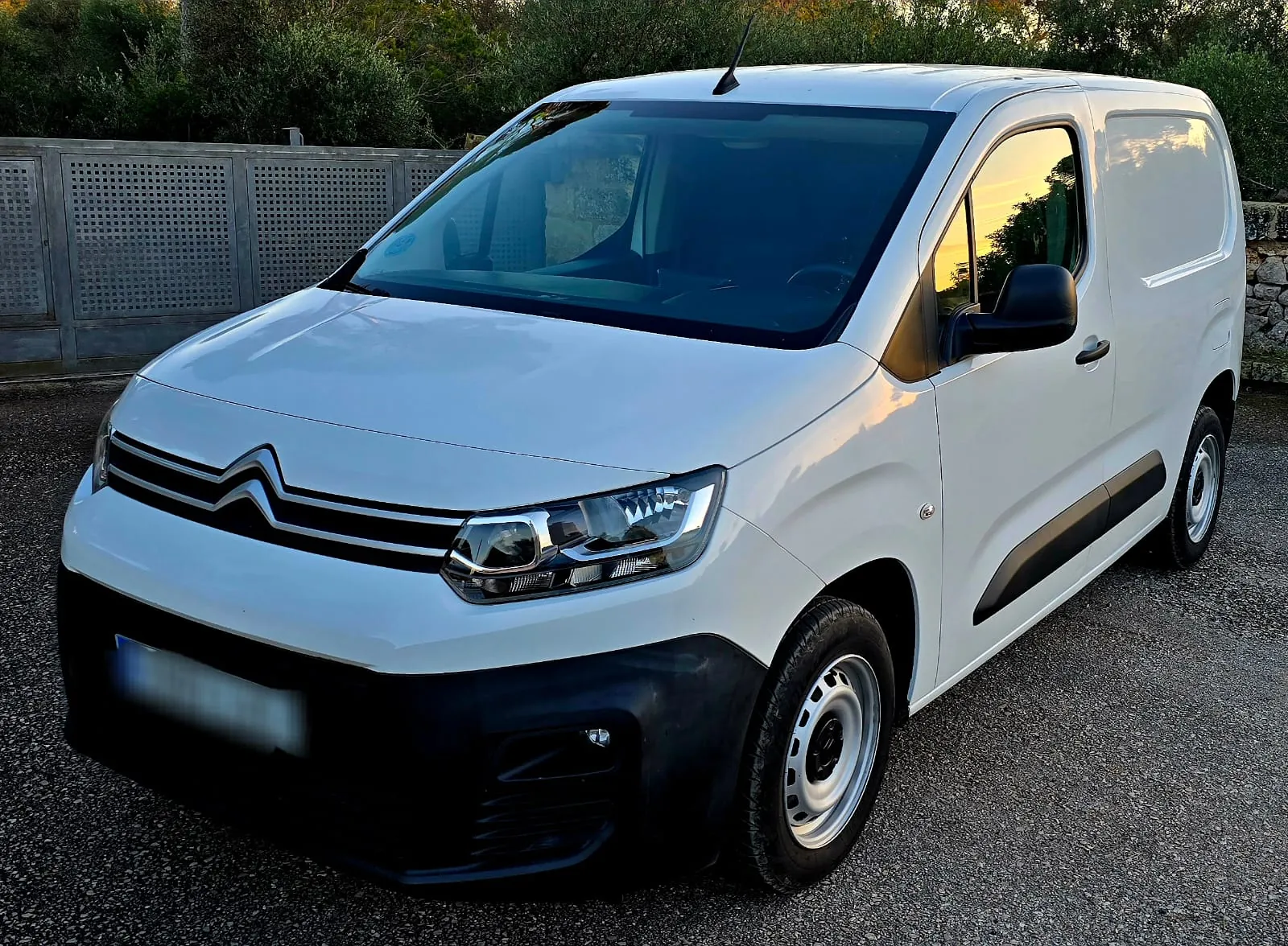 CITROEN BERLINGO 2022 etiqueta C de ocasión en Mallorca — foto 3